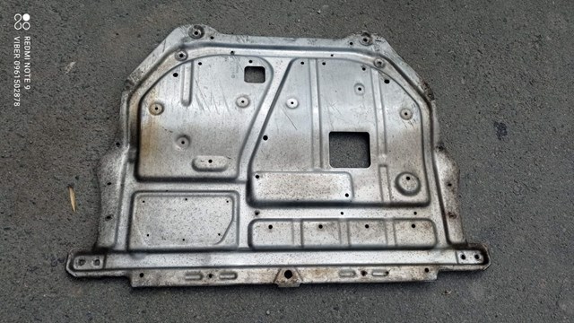 VAG 1Q0825237A Защита двигателя в наличии Ирпень