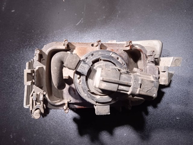 NISSAN 261502F025 Фара противотуманная правая в наличии Харьков
