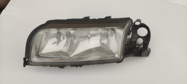 Фара дальнего света в сборе 8620435 VOLVO