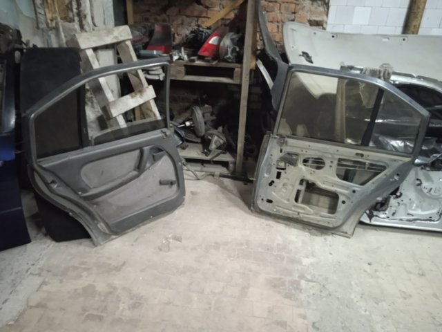 OPEL 90398396 Дверь задняя левая в наличии Ирпень