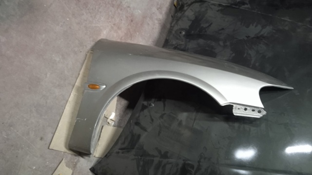 Боковая часть передняя правая 90503001 OPEL