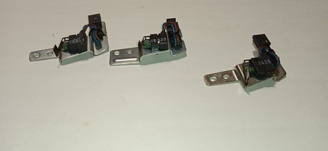 A6395450006 MERCEDES Датчик включения фонарей заднего хода купить в Черкассы