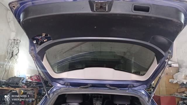 Обшивка крышки багажника G21C68960D02 MAZDA