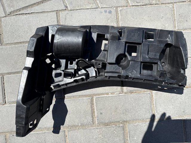 BMW 51128069245 Кронштейн бампера заднего левый в наличии Каменское