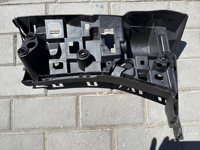 BMW 51128069245 Кронштейн бампера заднего левый в наличии Черновцы