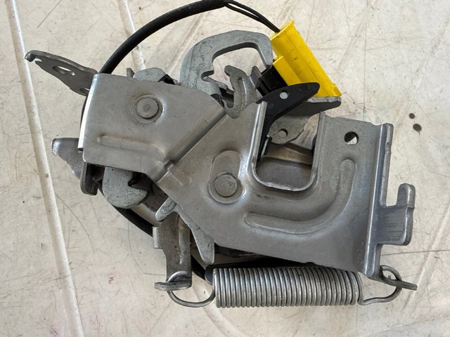 51237468350 BMW Замок капота правый купить в Ровно