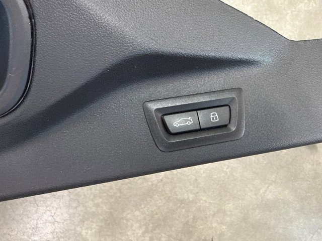 51497481251 BMW Обшивка (облицовка) крышки багажника (двери 3/5-й задней) купить в Харьков