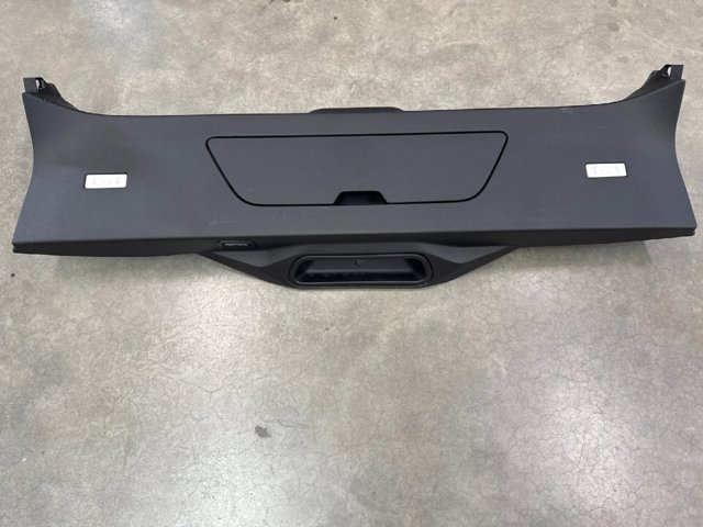 51497481251 BMW Обшивка (облицовка) крышки багажника (двери 3/5-й задней) купить в Черновцы