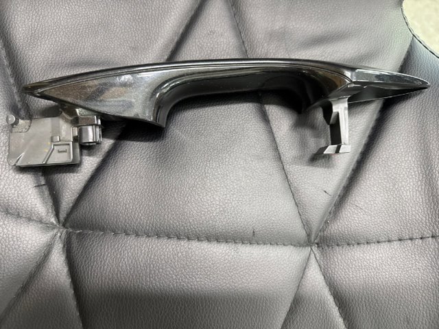 6921048110 TOYOTA купить в Сумы