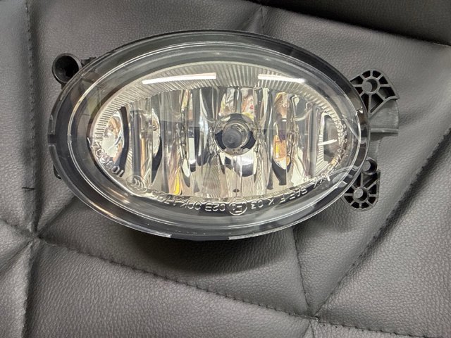 MAGNETI MARELLI 710305077002 Фара противотуманная правая в наличии Ужгород