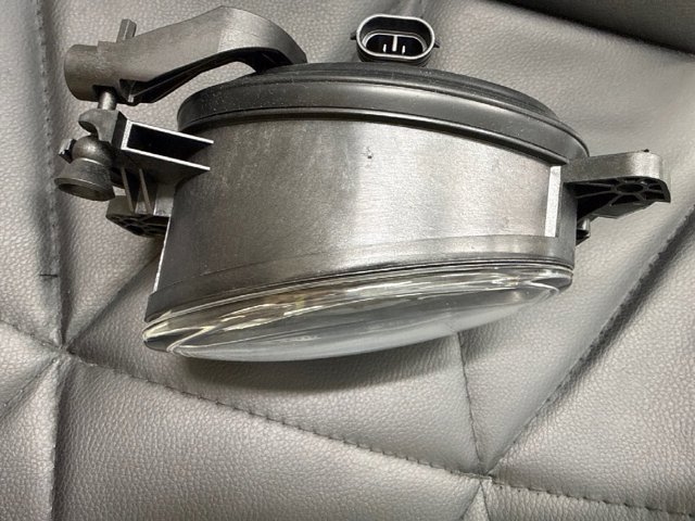 710305077002 MAGNETI MARELLI Фара противотуманная правая купить в Чернигов