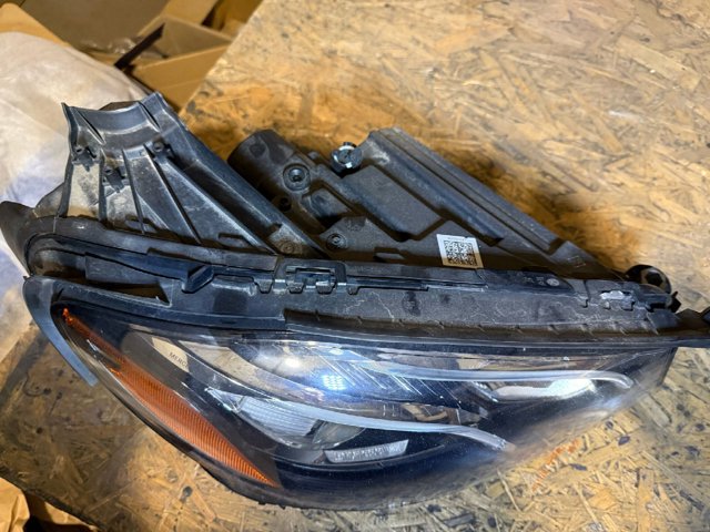 Фара основная правая A2139067001 MERCEDES