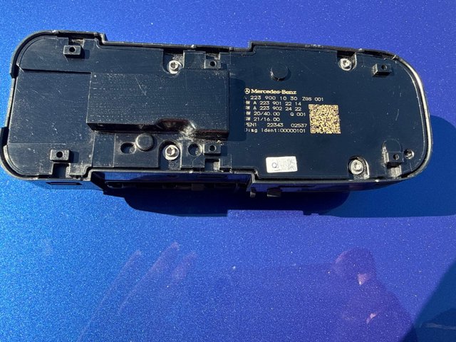 MERCEDES A22390010309051 Кнопочный блок управления стеклоподъемником передний левый в наличии Черновцы