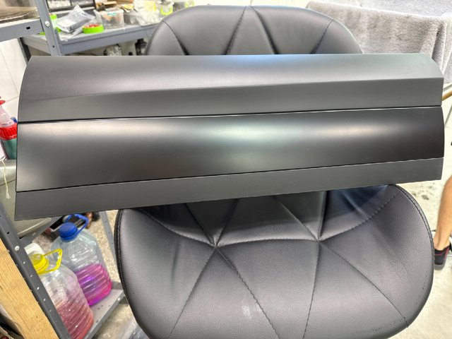 LR117667 LAND ROVER Молдинг двери задней левой нижний купить в Украина