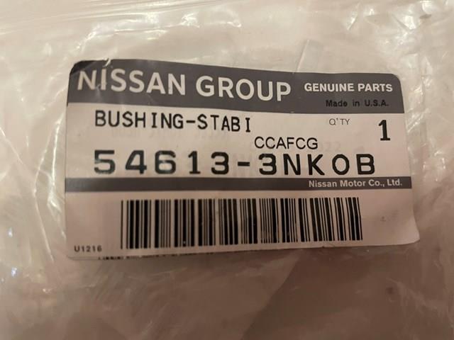 NISSAN 546133NK0B Втулка стабилизатора переднего в наличии Полтава