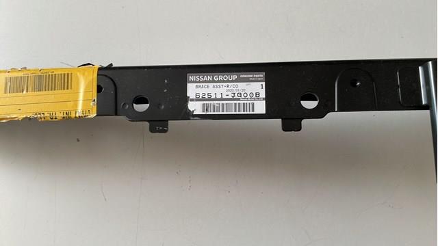 Монтажная панель крепления фар 62511JG00B NISSAN