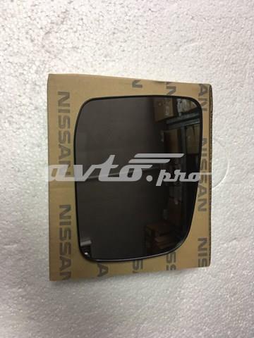 Зеркальный элемент левый 96366JG15A NISSAN