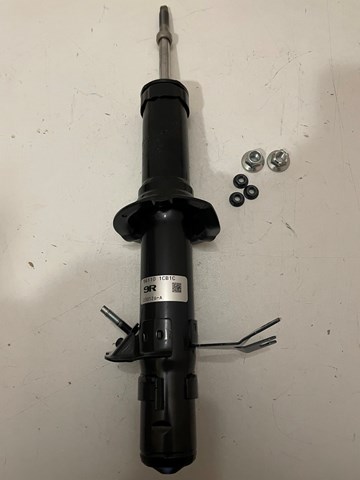 Стойка передняя правая E61101CB0C NISSAN