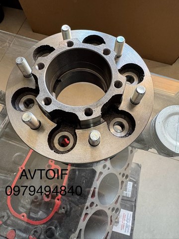 NISSAN 40202VB226 Передняя ступица в наличии Винница