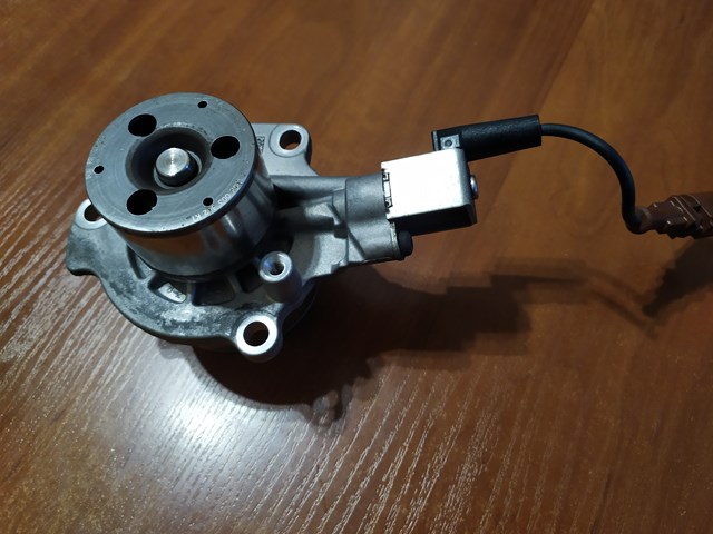 04L121011E Помпа купить Сумы