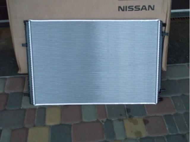 Радиатор охлаждения двигателя, дополнительный 214576RR0B NISSAN
