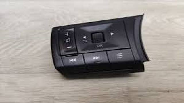 NISSAN 255506RF6B Блок кнопочных переключателей рулевого колеса в наличии Харьков