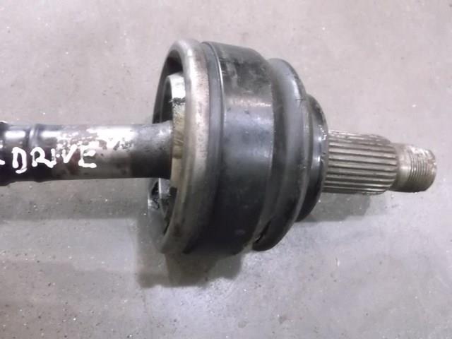 BMW 31607545125 Полуось (привод) передняя левая в наличии Винница