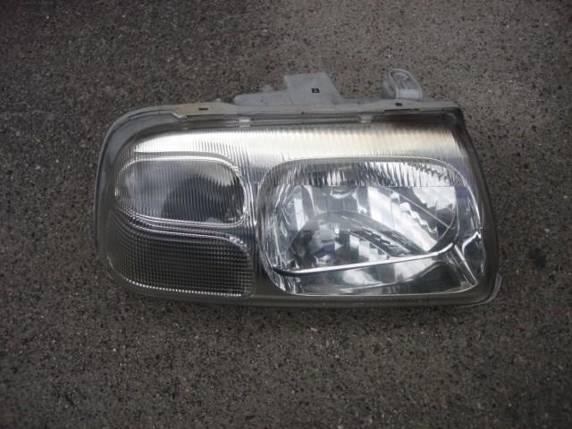 SUZUKI 3512065D60 Правая фара в наличии Тернополь