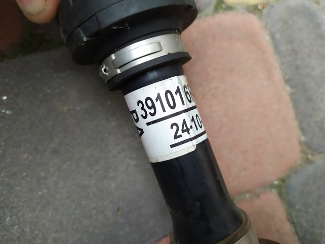 NISSAN 391016RR2A Полуось (привод) передняя левая в наличии Кривой Рог
