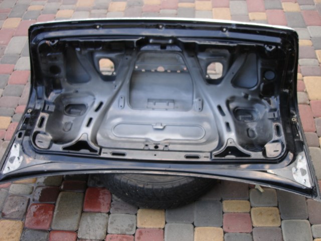 VAG 4B5827023R Крышка багажника в наличии Одесса