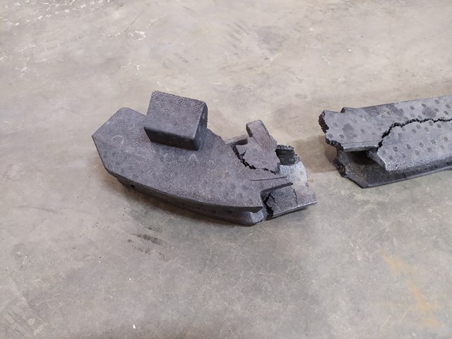 620903972R RENAULT Абсорбер (наполнитель) бампера переднего купить в Каменское