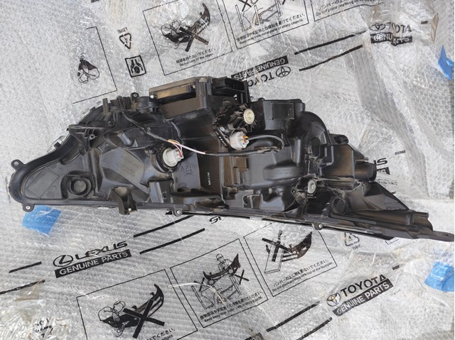 8118542A32 TOYOTA Фара левая купить в Ирпень