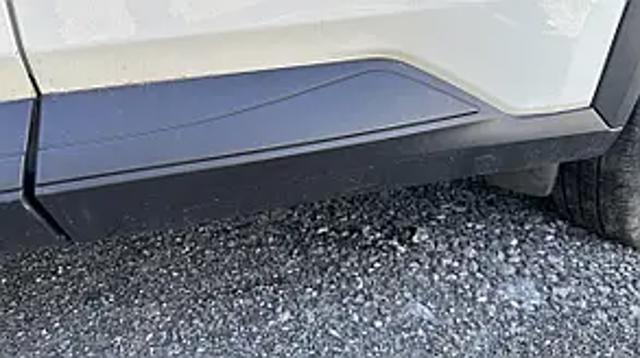 Молдинг двери задней левой 828716RR0A NISSAN