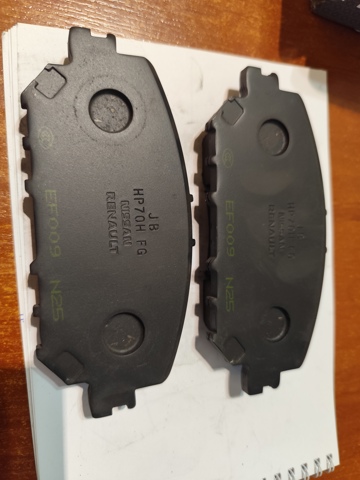 D10606RR0A Передние тормозные колодки купить Ужгород