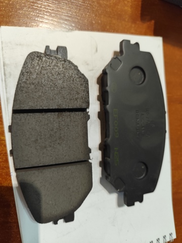 NISSAN D10606RR0A Передние тормозные колодки в наличии Хмельницкий