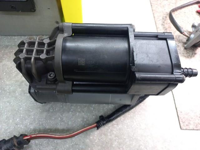 Компрессор пневмоподкачки (амортизаторов) A0993200004 MERCEDES