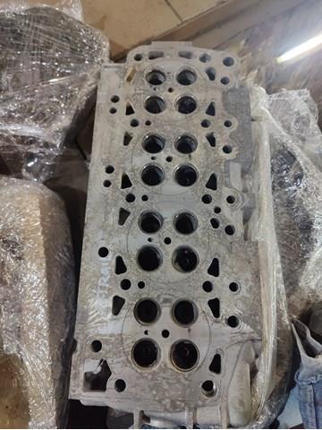 Головка 11040AW400 NISSAN