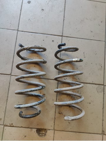 Пружина передней подвески 30648138 VOLVO