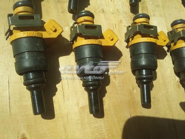 0K30E13250 HYUNDAI Форсунка впрыска топлива купить в Николаев