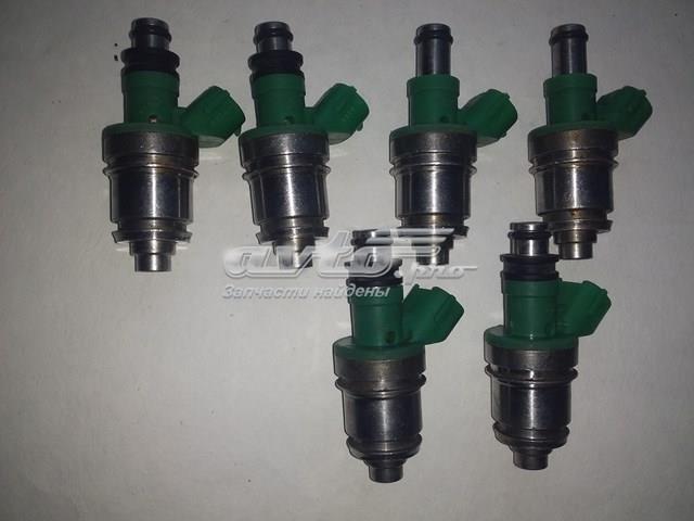 Клапанная форсунка 1571067D00 SUZUKI