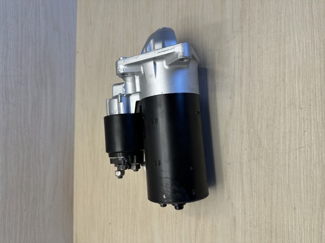0001109030 BOSCH Стартер купить в Чернигов