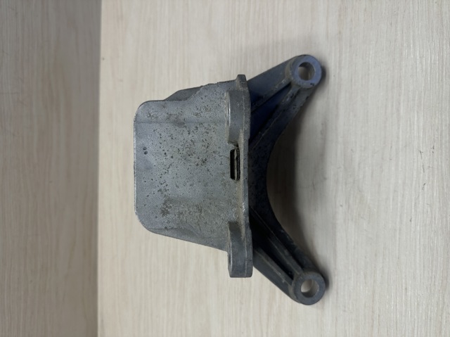 FIAT 51838159 Правая подушка двигателя в наличии Ровно