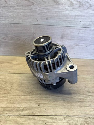 Генератор автомобильный Alfa Romeo Giulietta