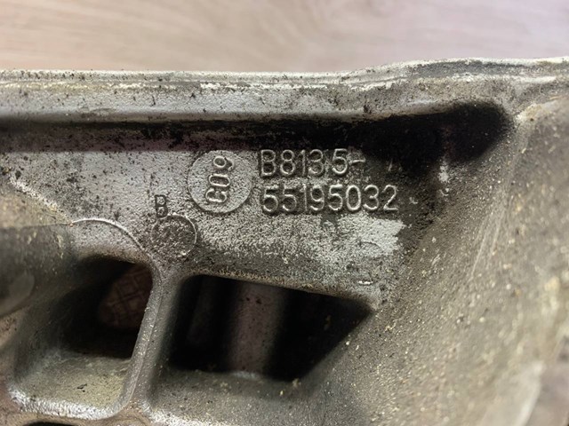 55195032 Кронштейн подушки (опоры) двигателя правой купить Харьков