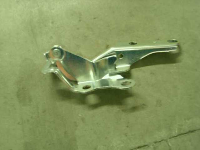 GEELY 1062002606 Петля капота правая в наличии Одесса