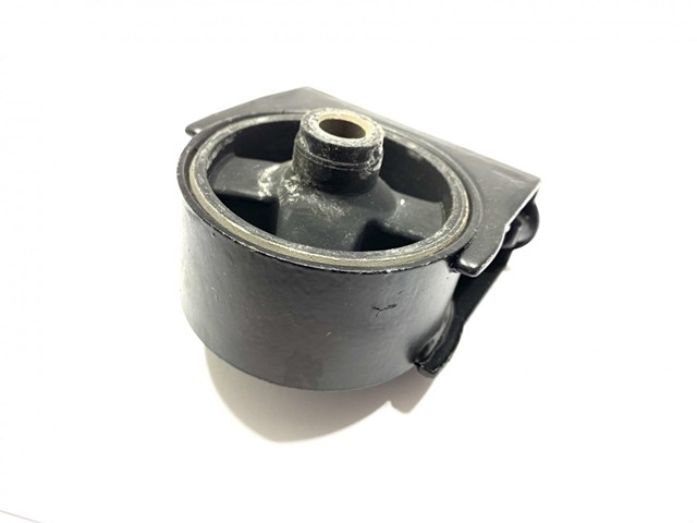 Подушка (опора) двигателя, передняя 1066001350 GEELY