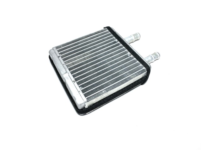Радиатор отопителя 810101900301 GEELY