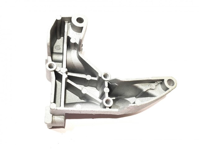 A11BJ3701118 CHERY Кронштейн генератора купить в Украина