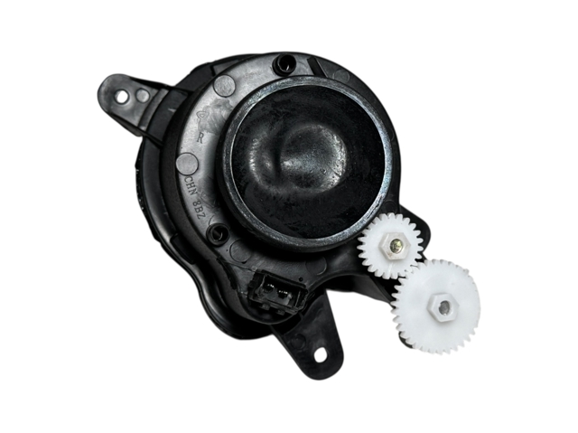 Противотуманка правая A153732020BA CHERY