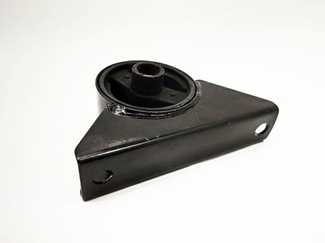 Подушка двигателя передняя B111001510 CHERY
